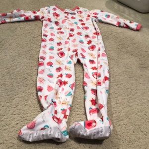 Brand New Carter’s Christmas Pajamas - Size 5t